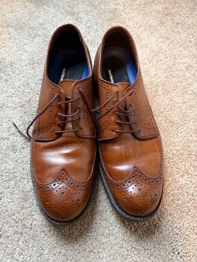 Allen Edmonds brown wingtip loafers dress shoe size 10.5 B (narrow)